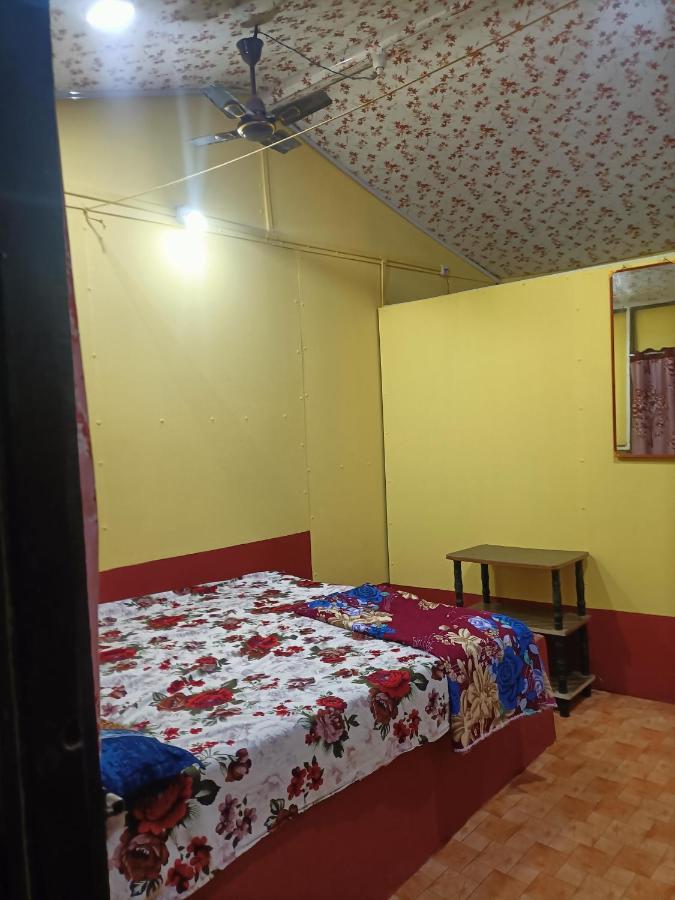 Om D S Cafe 51 & Beach Stay Gokarna  Luaran gambar