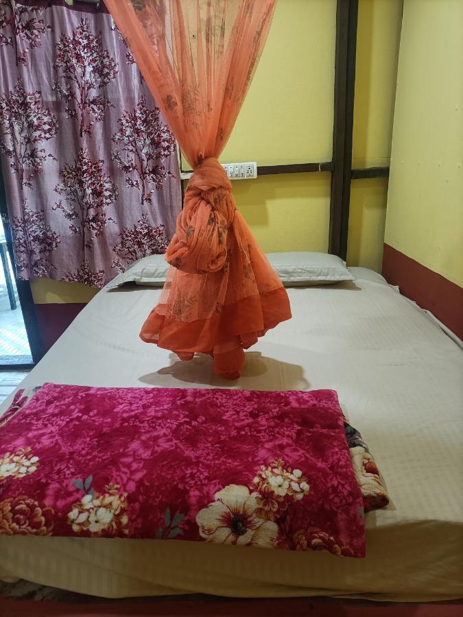 Om D S Cafe 51 & Beach Stay Gokarna  Luaran gambar