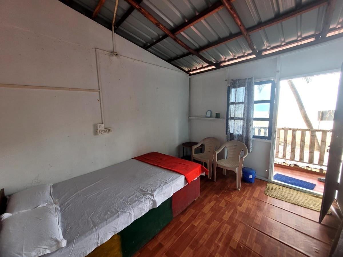 Om D S Cafe 51 & Beach Stay Gokarna  Luaran gambar
