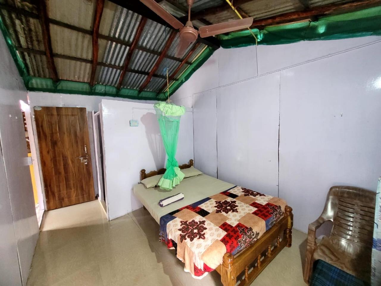 Om D S Cafe 51 & Beach Stay Gokarna  Luaran gambar